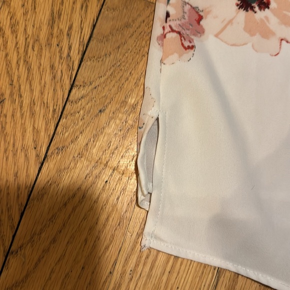 Reitmans R Essentials Floral Top - Picture 9 of 10